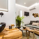فندق Naxian Secret 3*